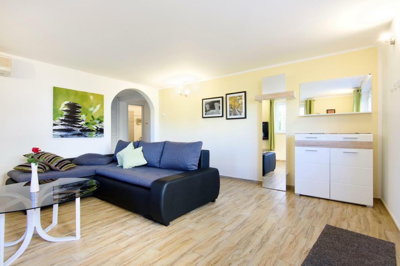 Apartment Relja Zara Esterno foto